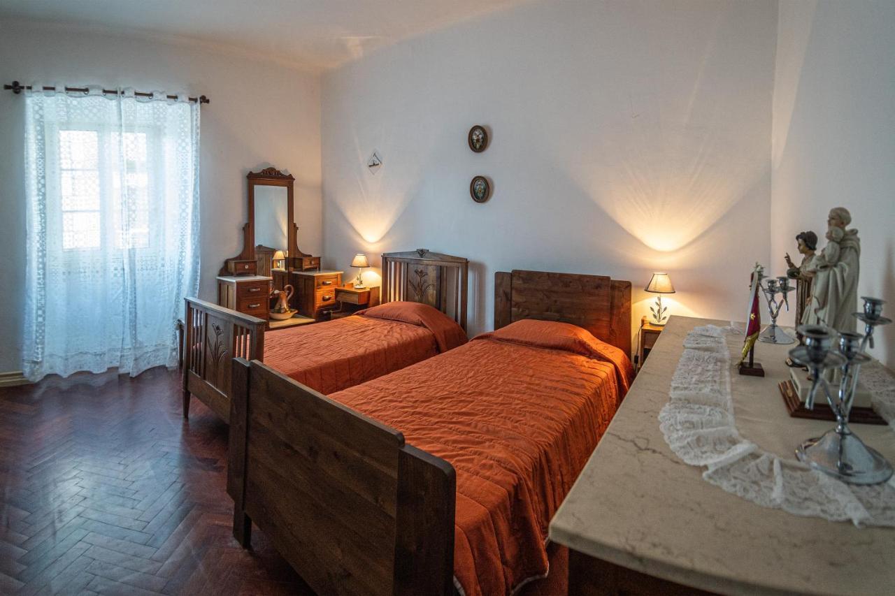Casa Com Quinta Tradicional Βίλα Pico da Pedra Εξωτερικό φωτογραφία